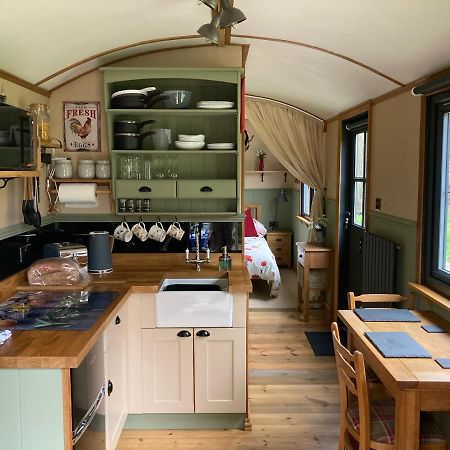 Brook The Shepherd Hut سالتاش المظهر الخارجي الصورة